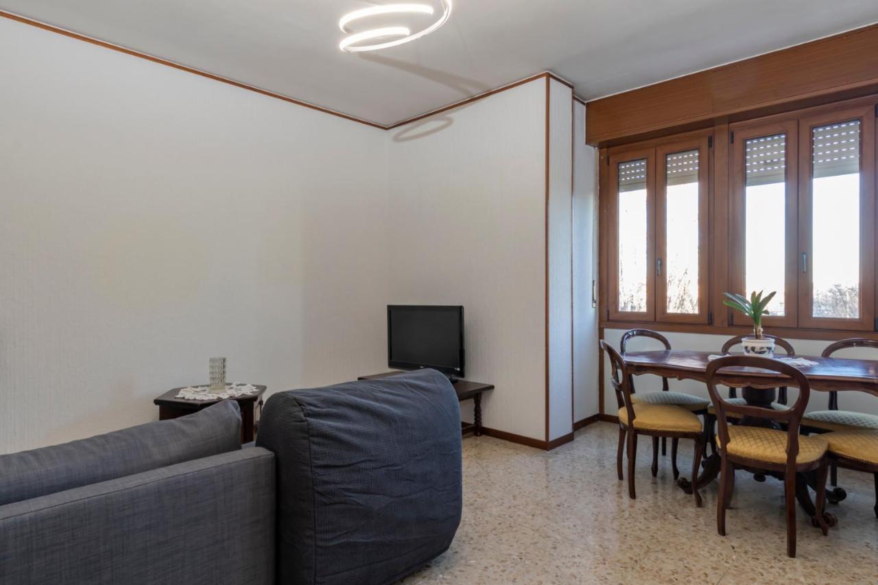 I Host Apartment - Ande 12 Милан Экстерьер фото